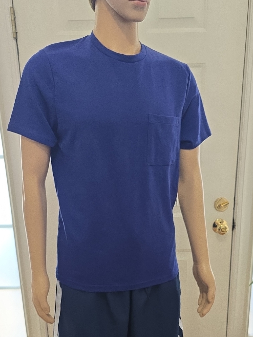 STYLUS BRAND MEN'S SAPPHIRE BLUE SHORT SLEEVES POCKET TEE-SHIRT SIZE MEDIUM